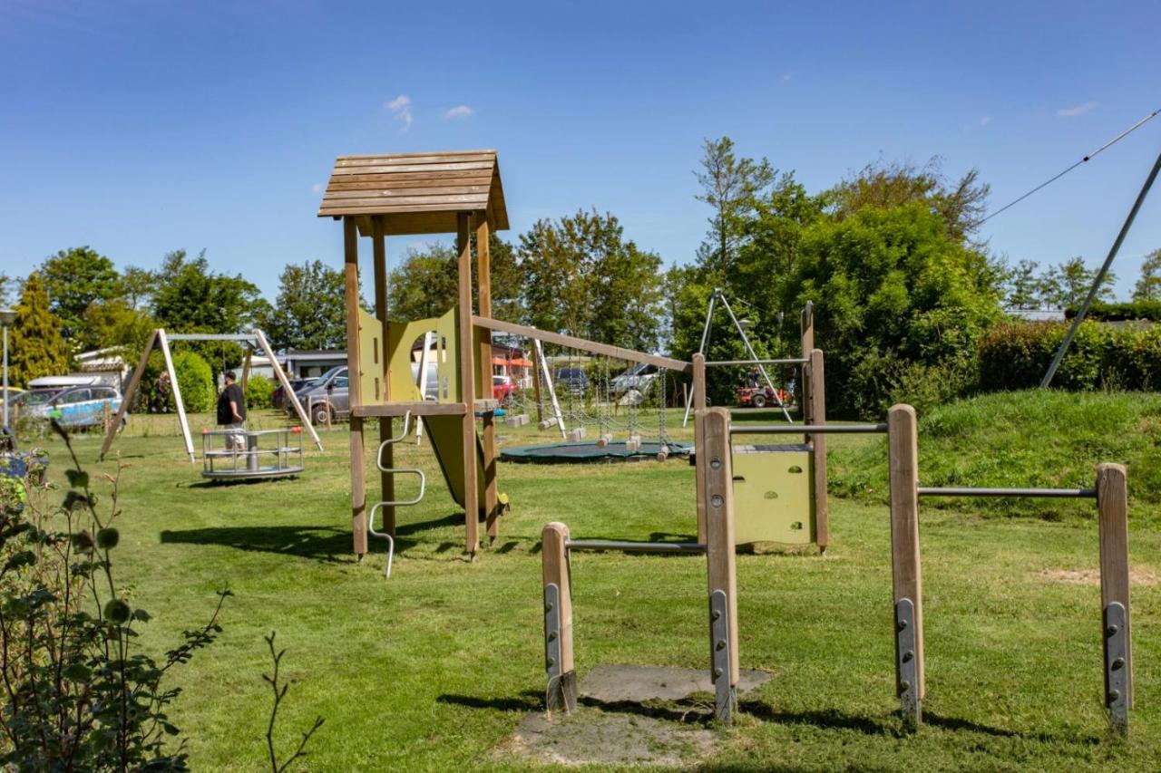 Chalet 550 Op Recreatiepark De Wielen Сінт-Мартен Екстер'єр фото